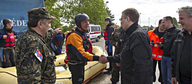Članovi RFSS pomažu u poplavama širom Srbije